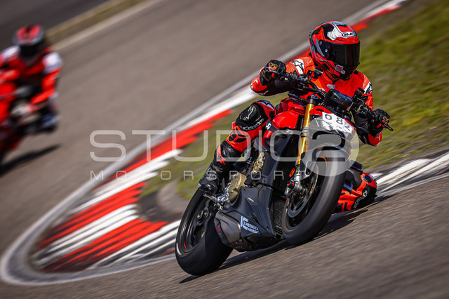 0082-240624_NR-023_82 | Deine Full-Service-Agentur für ✔️Videoproduktionen und ✔️Motorsportfotografie Jetzt Angebot anfragen!