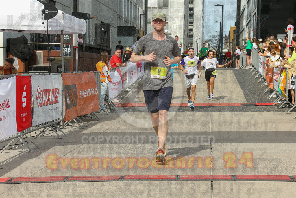 250920_1329_EX1_5001 | Sportfotografie im Rhein-Sieg Kreis, Köln, Bonn, NRW, Rheinland Pfalz, Hessen, etc. Unser Tätigkeitsfeld umfasst den Laufsport vom Volkslauf über den Marathon, Duathlon, Triathon bis zum Ultralauf wie Kölnpfad Ultra oder Schindertrail.