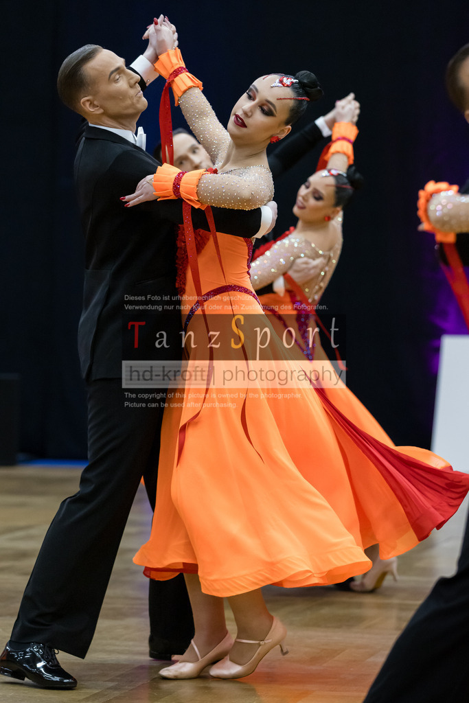 20260314_BL1_Std-Formationen_Nbg3199 | Tanzsportbilder, Standardtanz, Lateintanz, WDSF, DTV, LTVB, dancecomp, goc, hessen tanzt, blaues band der spree, walzer, tango, wiener walzer, slowfox, quickstepp, samba, rumba, cha-cha-cha, paso doble. jive, hd-kroft photography, turniertanzsport