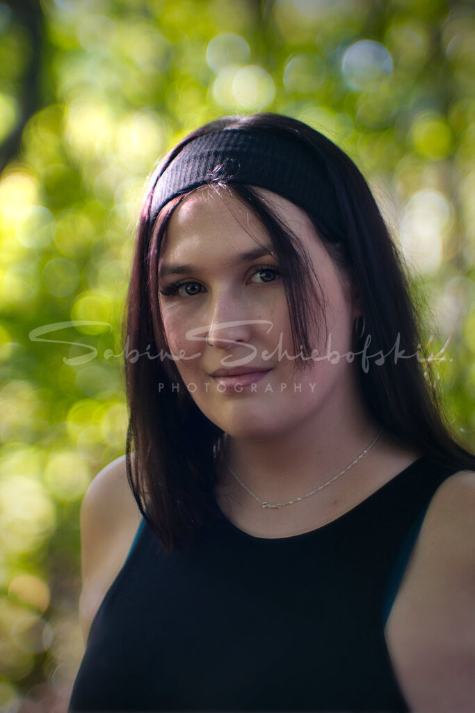 "Maya" | People- und Tierfotografie, Imageaufnahmen, Veranstaltungsfotografie und Wandbilder aus der Natur ★ Made in Germany ✔️ Druck + Downloads ✔️ Naturfotografie in Top Qualität ★ schneller Versand, weltweite Lieferung! - Realisiert mit Pictrs.com