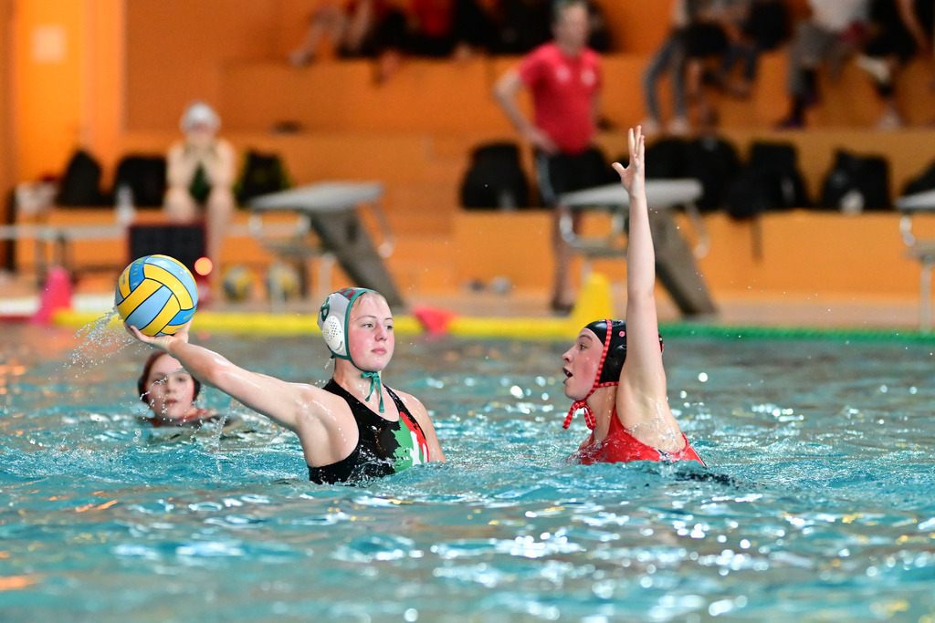 Wasserball I Juniorinnen I Saison 2024-2025 I DSV-Nachwuchscup U16 I SSV Esslingen - Eimsbütteler TV I 48462 | Der Sportfotograf. - Realisiert mit Pictrs.com