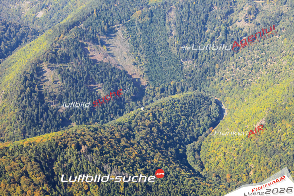 Die Luftaufnahme der Stadt Bad-blankenburg wurde vom UL-Flugzeug heraus erstellt ( keine Drohne )- hohe Auflösung für beste Qualität