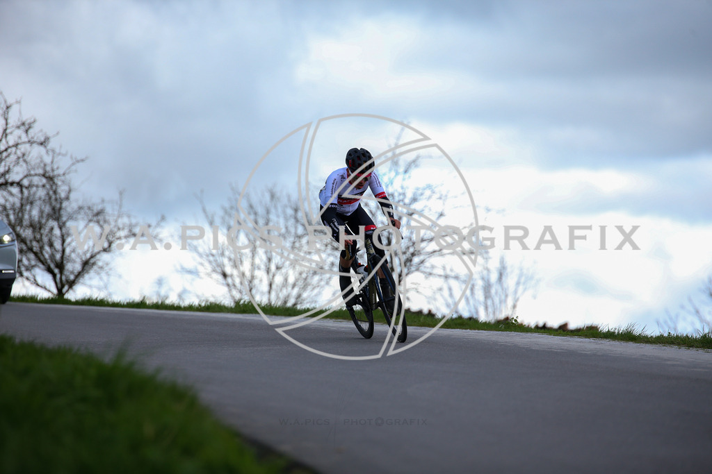 ..... | LEONDING,AUSTRIA,24.März.24 - 63.Radsaisoneröffnungsrennen Leonding Road Cycling League , Image shows: 
Photo: WAPICS / Andreas Willdoner