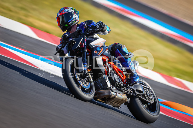 0015-260702MM-015_15 | Deine Full-Service-Agentur für ✔️Videoproduktionen und ✔️Motorsportfotografie Jetzt Angebot anfragen!