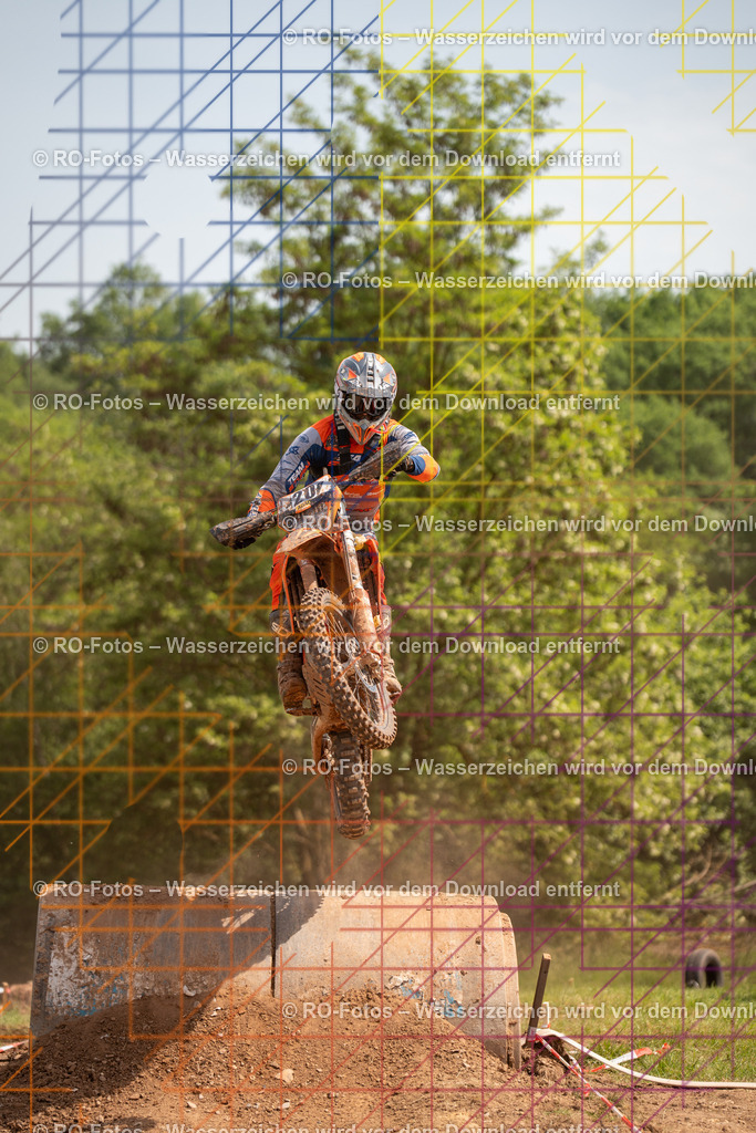 Wolfshausen 5 Lauf -140 | Sportfotografie von RO-Fotos: Motorsport, Motocross, Enduro, Laufveranstaltungen und Triathlon. Professionelle Fotos von Sportlern und Events. - Realisiert mit Pictrs.com