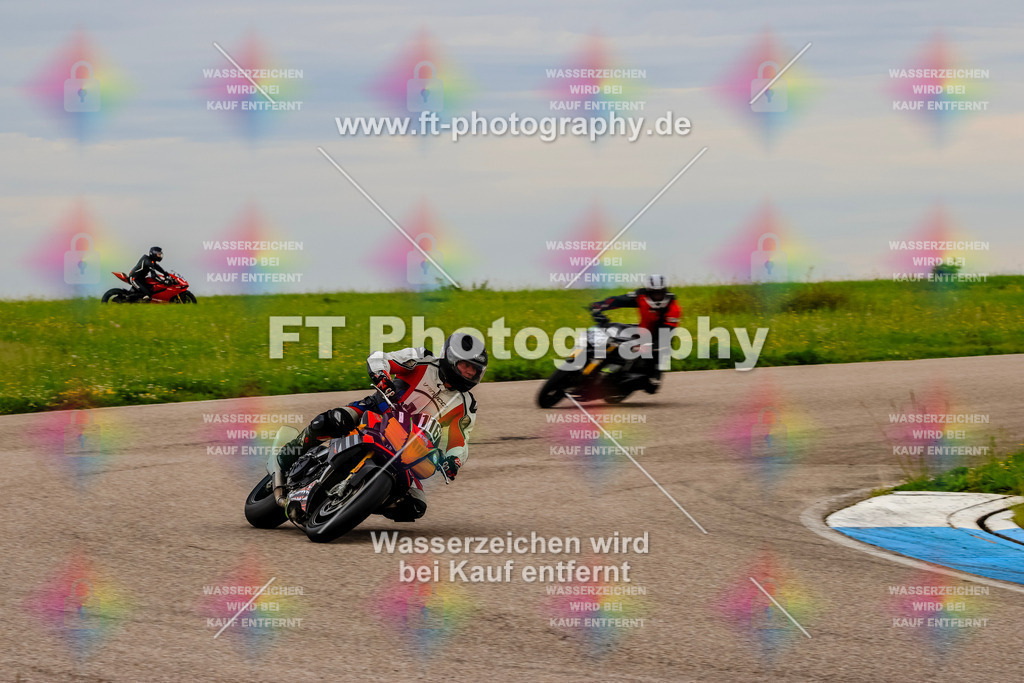 MotoTeam-1954 | Hier findet Ihr Bilder von Touristenfahrten auf der Nürburgring Nordschleife oder von anderen Veranstaltungen die ich besucht habe. Viel Spass beim Durch Schauen 