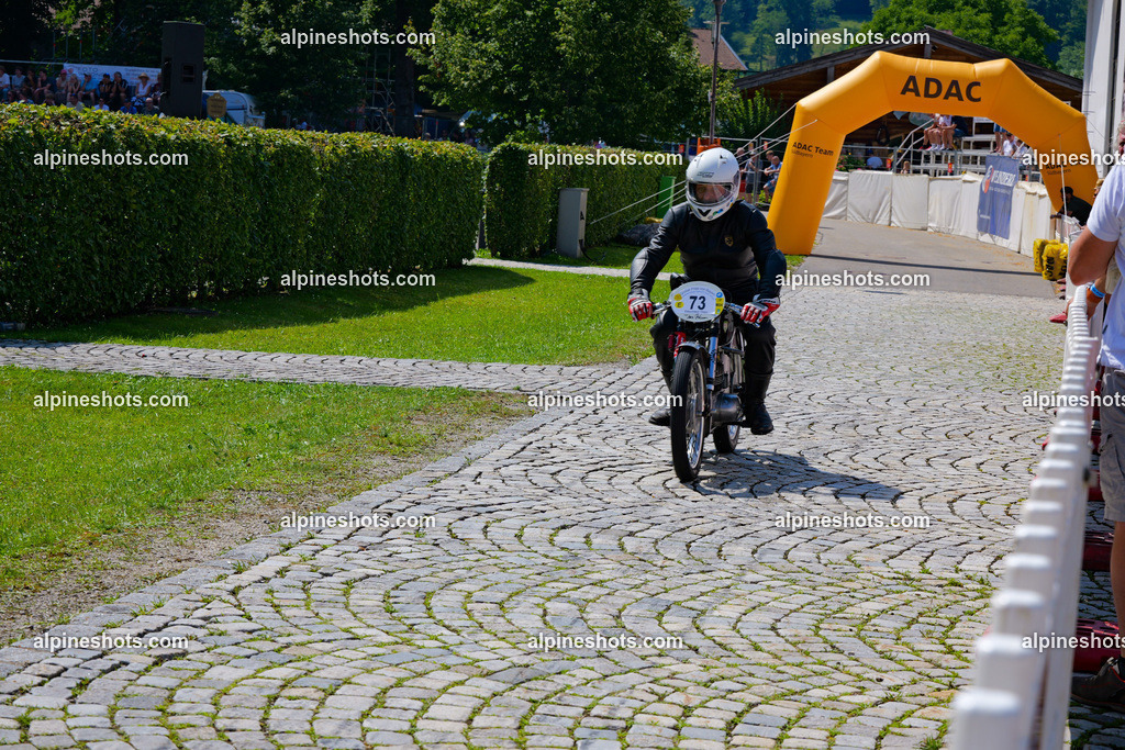 P1014756 | Erleben Sie atemberaubende, hochqualitative Fotos Ihrer Fahrt entlang der malerischen Alpenstraßen. Besuchen Sie alpineshots.com, um professionelle Aufnahmen Ihrer unvergesslichen Reise zu finden und zu kaufen - Realisiert mit Pictrs.com