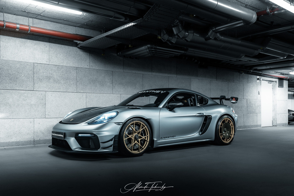 718 Cayman GT4 RS Manthey | Entdecken Sie die faszinierende Welt von Alexander Tschuncky Arts: Kreative Fotografie, atemberaubende Automobilkunst und hochwertiger Bilderdruck. Lassen Sie sich inspirieren! - Realisiert mit Pictrs.com