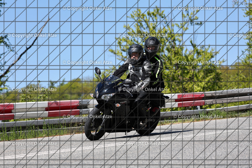IMG_9838 | Fotograf am Kyffhäuser. Onkel Atze. Kyffhäuser Rennstrecke. Café36. Motorsportfotografie. - Realisiert mit Pictrs.com