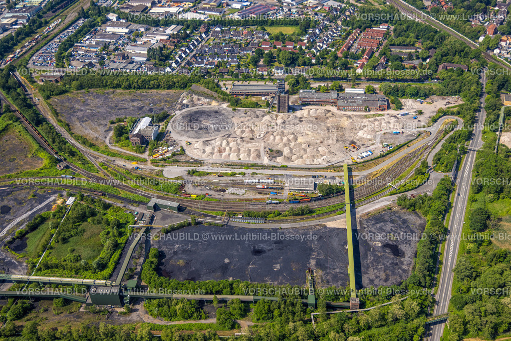 Bottrop220501939 | Luftbild, Zeche Prosper II mit Malakoffturm Förderturm, Batenbrock-Süd, Bottrop, Ruhrgebiet, Nordrhein-Westfalen, Deutschland