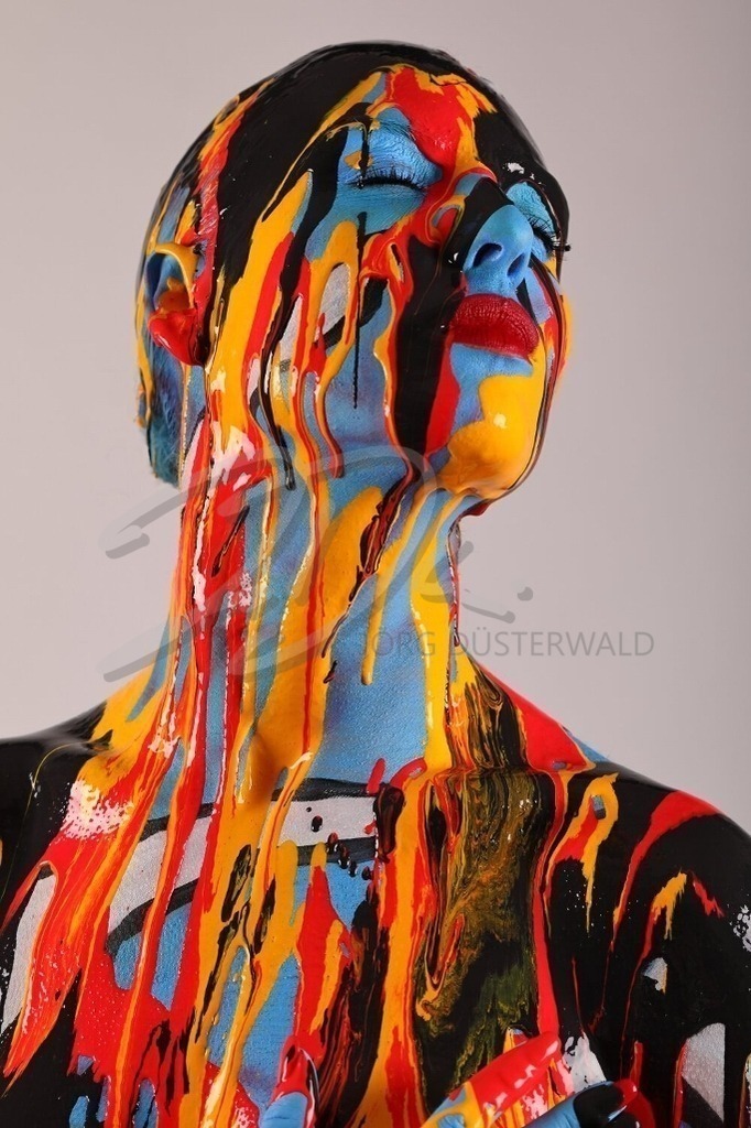 BodyArt-LIGHTBLUESPLASH_0463 | #012 | Modell: Karo | Foto: Andreas Meier - Realisiert mit Pictrs.com