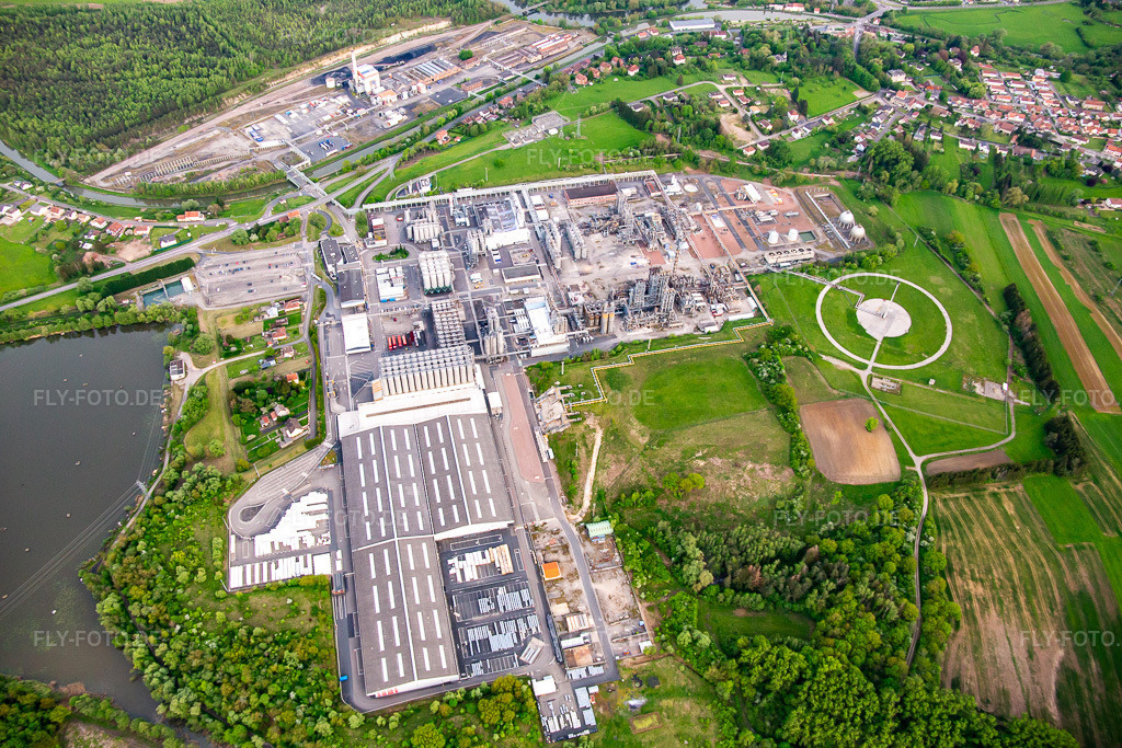Luftbild: INEOS EUROPE Sarralbe, Ortec Industrie in Sarralbe im Bundesland Moselle in Frankreich. – Foto: IMG_140511.jpg vom 30.04.2024 durch Werner Riehm/FLY-FOTO.de – Auflösung des Originals: 5185 x 3457 px – INEOS Polymers - Usine de Sarralbe – Ortec, groupe international de solutions d'ingénierie et travaux