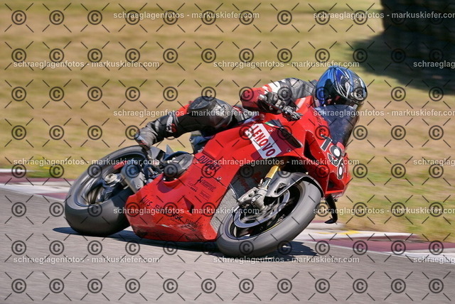 26bt05-0824 | markuskiefer.com - Realisiert mit Pictrs.com