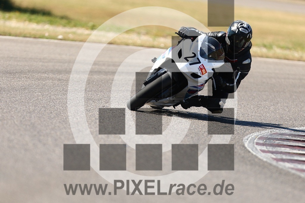 0027-20260529_00665 | Schöne Erinnerungen an spannende Momente - das festzuhalten ist unser Job. PIXELrace.de ist seit 2003 auf den Rennstrecken Europas unterwegs um die Action draußen beim Fahren und die wunderbare Stimmung imm Fahrerlager für euch einzufangen.