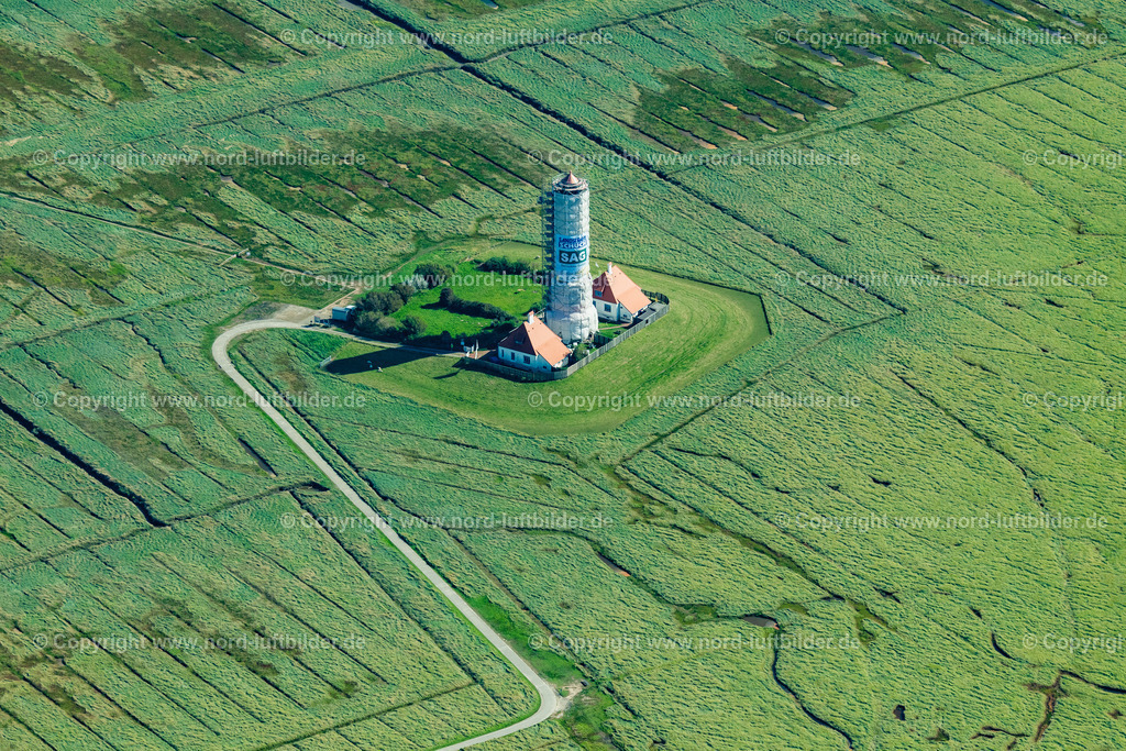 Westerheversand_Leuchtturm_ELS_8648060923 | WESTERHEVER 06.09.2023 Sandstrahl- und Sanierungsarbeiten am Leuchtturm Westerheversand als historisches Seefahrtszeichen im Küstenbereich der Nordsee in Westerhever im Bundesland Schleswig-Holstein. Weiterführende Informationen bei: SAG Gerüstbau GmbH,  Sandstrahl SCHUCH GmbH. // Sandblasting and renovation work on the Westerheversand lighthouse as a historical maritime symbol in the coastal area of the North Sea in Westerhever in the state of Schleswig-Holstein. Further information at: SAG Geruestbau GmbH,  Sandstrahl SCHUCH GmbH. Foto: Martin Elsen