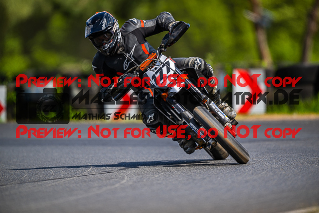 MaZZes_FotoMatrix_220528_1377 | Fotograf Mathias Schmid
Sportfotograf,
Eventfotograf,
Hochzeitsfotograf,
Portraitfotograf