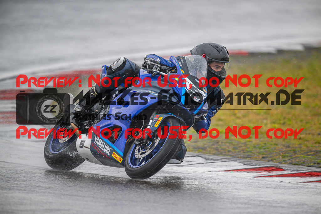 MaZZes_FotoMatrix_240830_6007705_2254 | R7