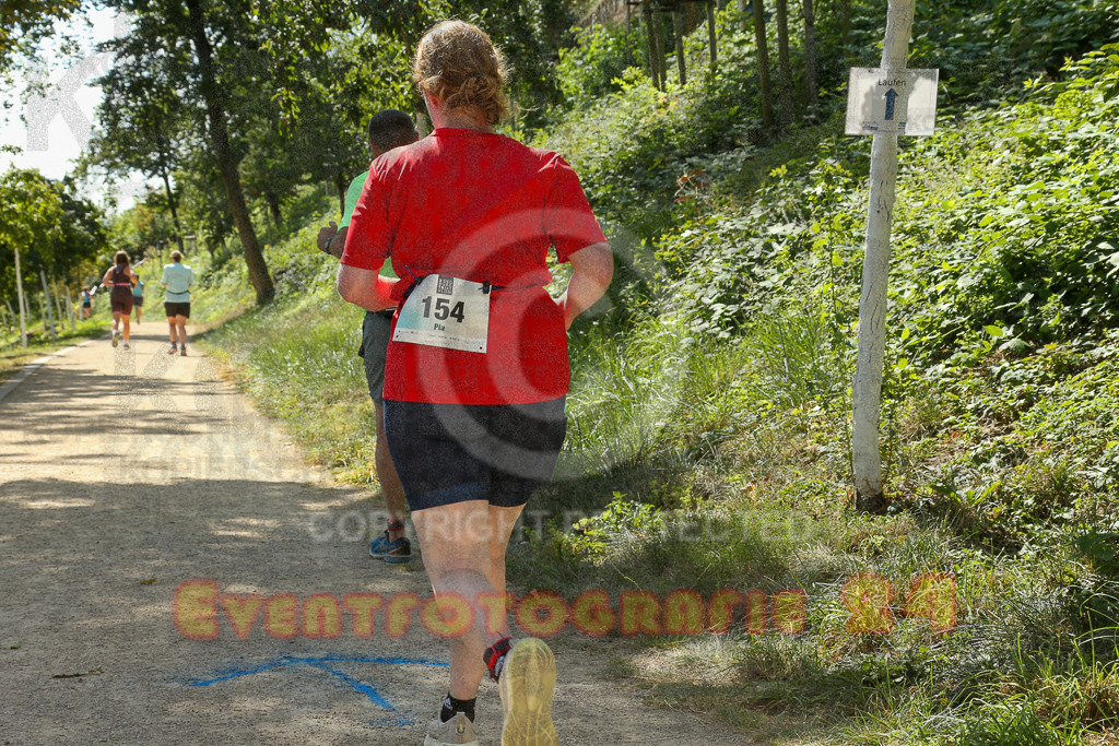 250824_1236_EX1_9911 | Sportfotografie im Rhein-Sieg Kreis, Köln, Bonn, NRW, Rheinland Pfalz, Hessen, etc. Unser Tätigkeitsfeld umfasst den Laufsport vom Volkslauf über den Marathon, Duathlon, Triathon bis zum Ultralauf wie Kölnpfad Ultra oder Schindertrail.