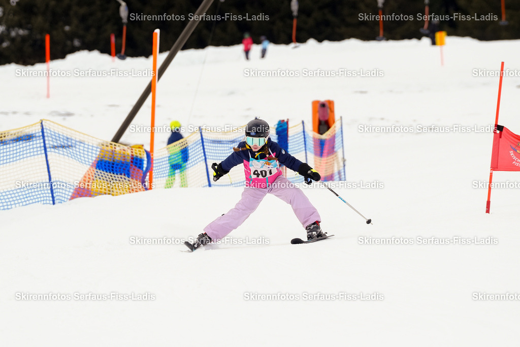 SRF_02.01.2026_0658 | Skirennfotos,Serfaus,Fiss,Ladis,Kinderskirennen,Winter,Tirol,Oberland,skirace,SFL,feelfree,weil wir's genießen,ski,Ski,skifahren,Sonnenplateau, - Realisiert mit Pictrs.com