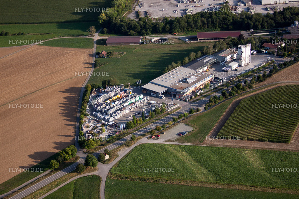 Sindelfingen-Darmsheim, Mühlackerstraße , Fa. Kömpf | Luftbild: Sindelfingen-Darmsheim, Mühlackerstraße , Fa. Kömpf im Ortsteil Darmsheim in Sindelfingen im Bundesland Baden-Württemberg in Deutschland. Foto: IMG_52506.jpg vom 23.08.2012 durch Werner Riehm/FLY-FOTO.de - Realisiert mit Pictrs.com