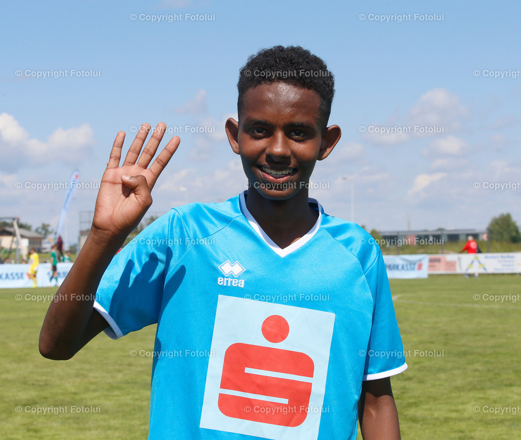 A_LUI_010622_84 | SPORT,FUSSBALL,SPARKASSE SCHUELERLIGA LANDESFINALE 2022 PETTENBACH 01.06.2022 IM BILD: (LAMBACH VIOLETT) UND (ROHRBACH BLAU) FOTO.FOTOLUI