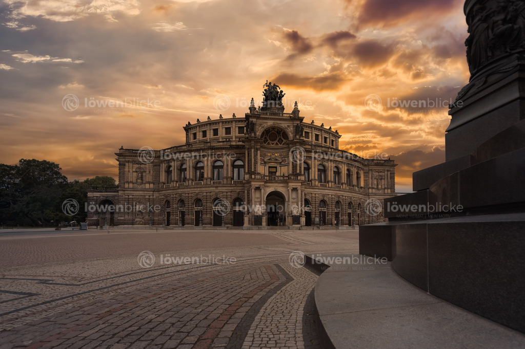 Semperoper in Dresden im Sommer | löwenblicke | shop