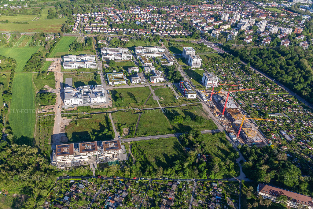 Luftbild: Technologiepark im Ortsteil Rintheim in Karlsruhe im Bundesland Baden-Württemberg in Deutschland. Foto: IMG_126848.jpg vom 28.05.2021 durch Werner Riehm/FLY-FOTO.de