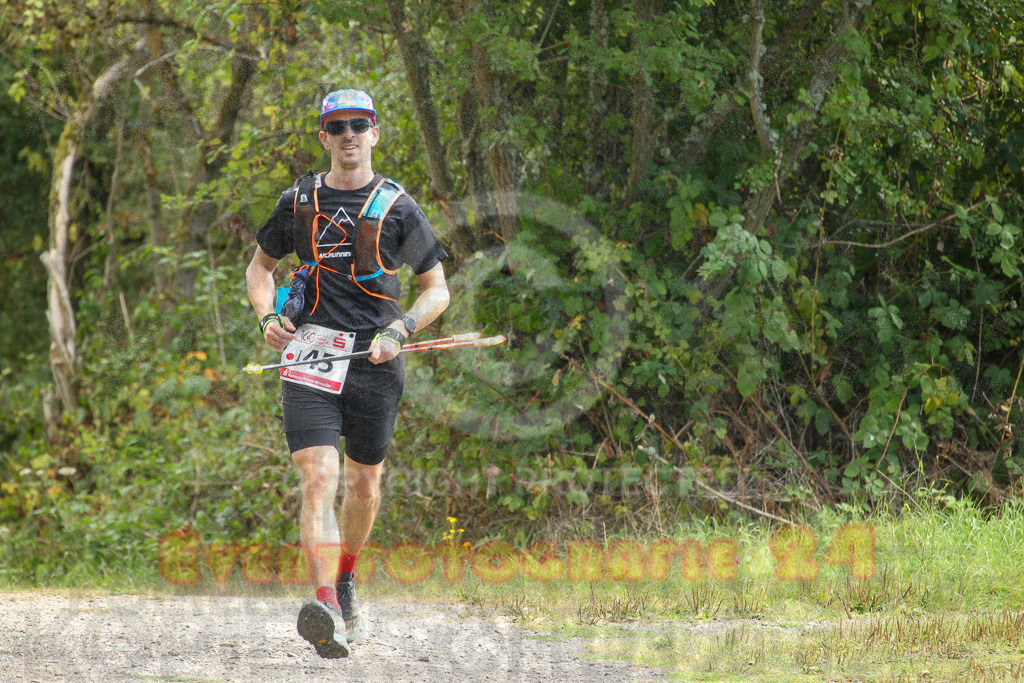 250830_1403_EV4_4294 | Sportfotografie im Rhein-Sieg Kreis, Köln, Bonn, NRW, Rheinland Pfalz, Hessen, etc. Unser Tätigkeitsfeld umfasst den Laufsport vom Volkslauf über den Marathon, Duathlon, Triathon bis zum Ultralauf wie Kölnpfad Ultra oder Schindertrail.
