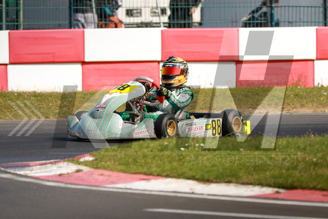 0DKP2281 | Kliewer Motion & Motorsport - Realisiert mit Pictrs.com