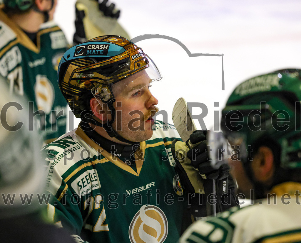 2026-01-23_116_TSV_Erding_gegen_SC_Riessersee | Erding, Deutschland, 23.01.2026:Eishockey, Oberliga Süd 2025 / 2026, 40. Spieltag, TSV Erding gegen SC Riessersee, Endergebnis: 6:5 n.V.Grady Hobbs (Erding Gladiators, #22)Foto: Christian Riedel / fotografie-riedel.net