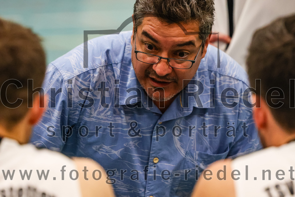 2023-10-08_015_TSV_Vaterstetten_gegen_ESV_Staffelsee | Vaterstetten, Deutschland, 08.10.2023:
Basketball, Bayernliga Herren Süd 2023 / 2024, 3. Spieltag, TSV Vaterstetten gegen ESV Staffelsee, Endergebnis: 62:90

Foto: Christian Riedel / fotografie-riedel.net