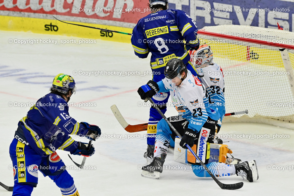 EC IDM WÄRMEPUMPEN VSV vs. Steinbach Black Wings Linz | #13 Adam Helewka EC VSV, #23 Patrick Söllinger Black Wings Linz, #32 Rasmus Tirronen Black Wings Linz, #8 Maximilian Rebernig EC VSV, EC IDM WÄRMEPUMPEN VSV vs. Steinbach Black Wings Linz, EC IDM WÄRMEPUMPEN VSV vs. Steinbach Black Wings Linz am 28.11.2025 in Villach (Stadthalle Villach), Austria, (Photo by Bernd Stefan)