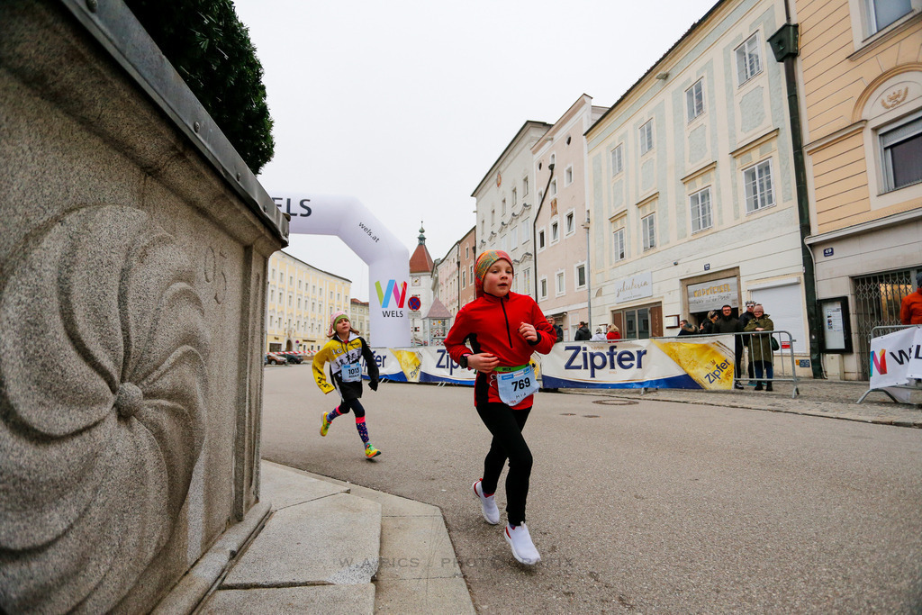 AW_20231231awmac-27 | WELS, 31.12.2023, Sparkasse Silvesterlauf Wels 2023 , Image shows: Photo: WAPICS / Andreas Willdoner