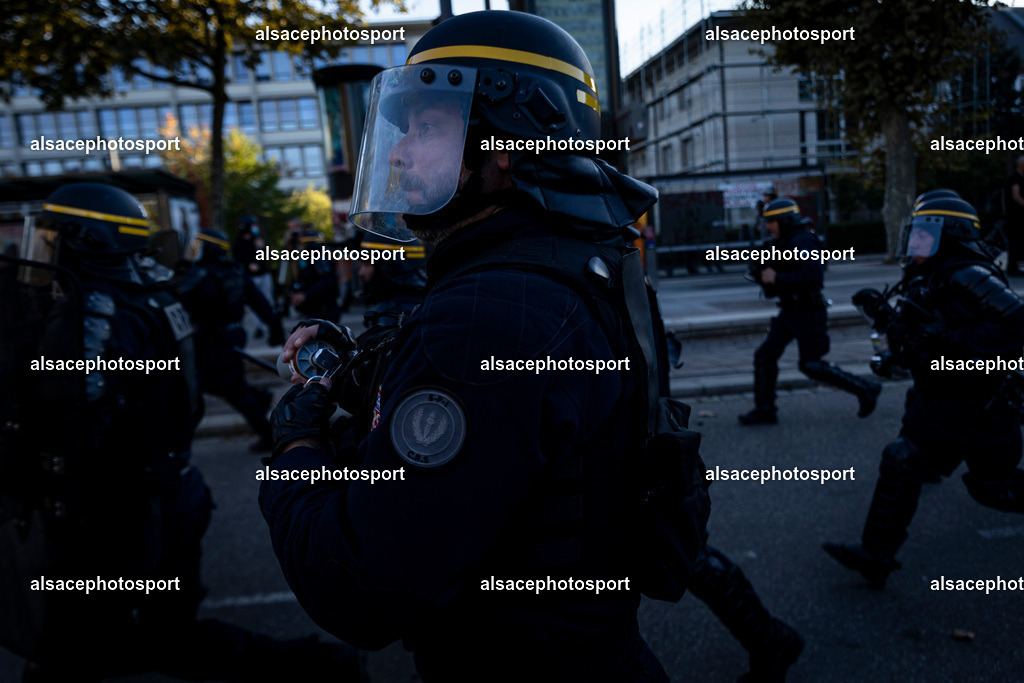 _B7A1424 | manifestation de lycéens à Strasbourg, le 6 octobre 2026, dans le cadre d’un mouvement national de protestation contre les conditions d’apprentissage. - Realisiert mit Pictrs.com