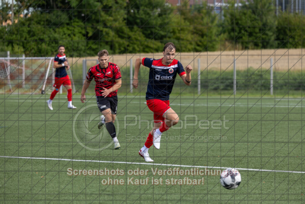20250726_175417_0069 | #,TSV Bad Boll (rot/schwarz) vs. TSVGG Plattenhardt (blau/rot), Fussball, DB-Regio-WFW-Pokal - wfv, 1.Runde, Saison 2025/2026, Kunstrasenplatz, Erlengarten 37, 73087 Bad Boll, 26.07.2025 - 17:30 Uhr,Foto: PhotoPeet-Sportfotografie/Peter Harich