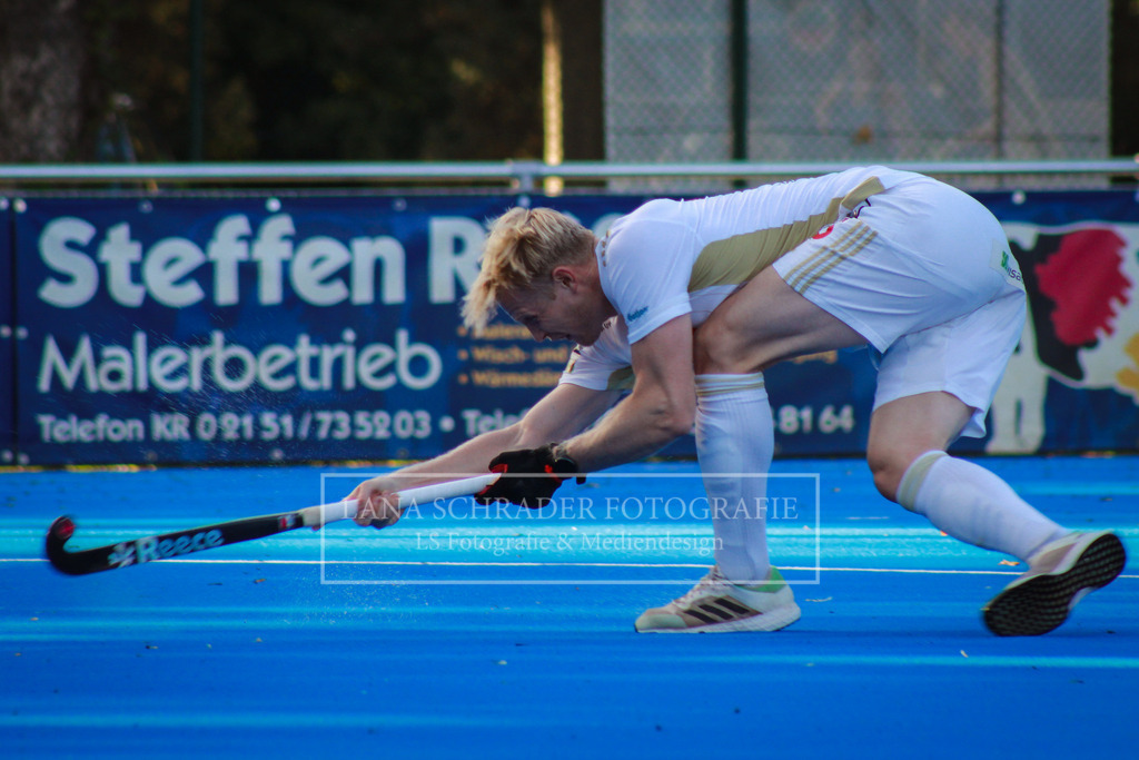 Rot - Weiß Köln - Crefelder HTC 08.10.22-28 | lanaschraderfotografie - Realisiert mit Pictrs.com