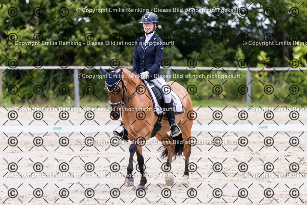 CL5A2103 | Emilia Reinking Fotografie - Realisiert mit Pictrs.com