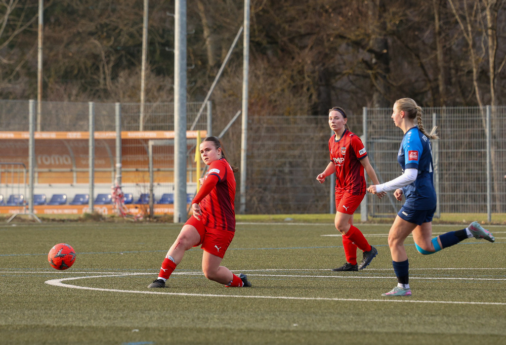 20260308-FCH-Welzheim_028 | 1. FC Heidenheim 1846 vs. FC Welzheim 06, Fußball, Frauen,, Freundschaftsspiel, 2025/2026, 08.03.2026 in Heidenheim, Kunstrasen Ost(Foto: Michael Bulling) - Realisiert mit Pictrs.com