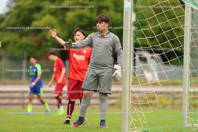 Fußball I Junioren I Kreispokal Lübeck I Finale I JSG Concordia Lübeck - TSV Siems I 09.06.2025.058 | Leonard Herbertz (1, TSV Siems) - Realisiert mit Pictrs.com