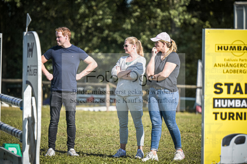 DOS_0033 | Entdecke hochwertige Reitturnierfotos von Foto Oger. Professionell, emotional und authentisch – jetzt Lieblingsmomente im Shop bestellen.Deutschlandweite Turnierfotografie. - Realisiert mit Pictrs.com