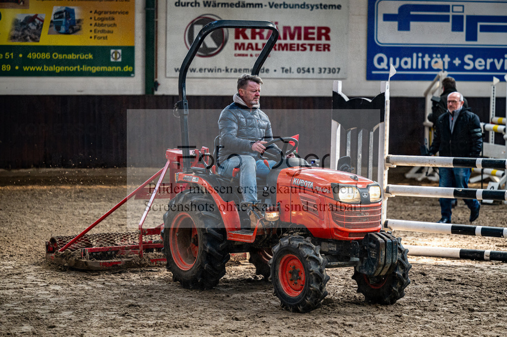 DOS_3748 | Entdecke hochwertige Reitturnierfotos von Foto Oger. Professionell, emotional und authentisch – jetzt Lieblingsmomente im Shop bestellen.Deutschlandweite Turnierfotografie. - Realisiert mit Pictrs.com