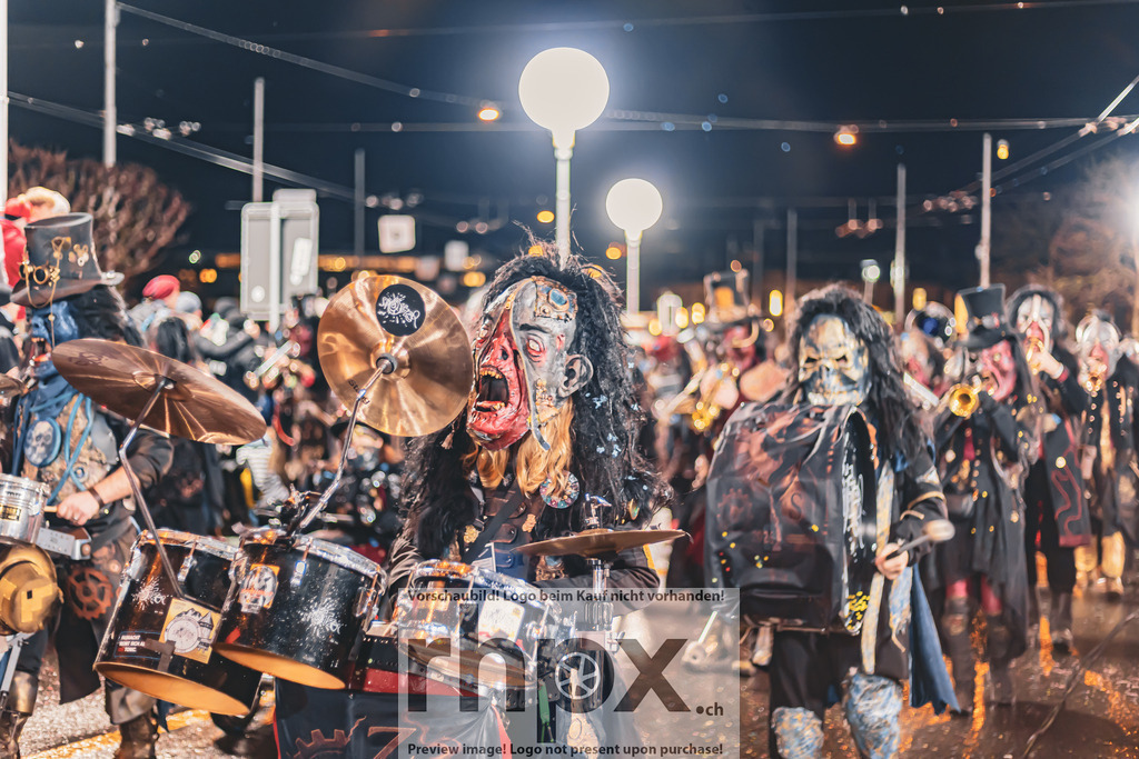 Monstercorso 2026 | Stimmungsvolle Fotokunst aus Luzern. Erlebe den Pilatus, den See und die Stadt Luzern in exklusiven Aufnahmen in der Fotogalerie & Shop. - Realisiert mit Pictrs.com