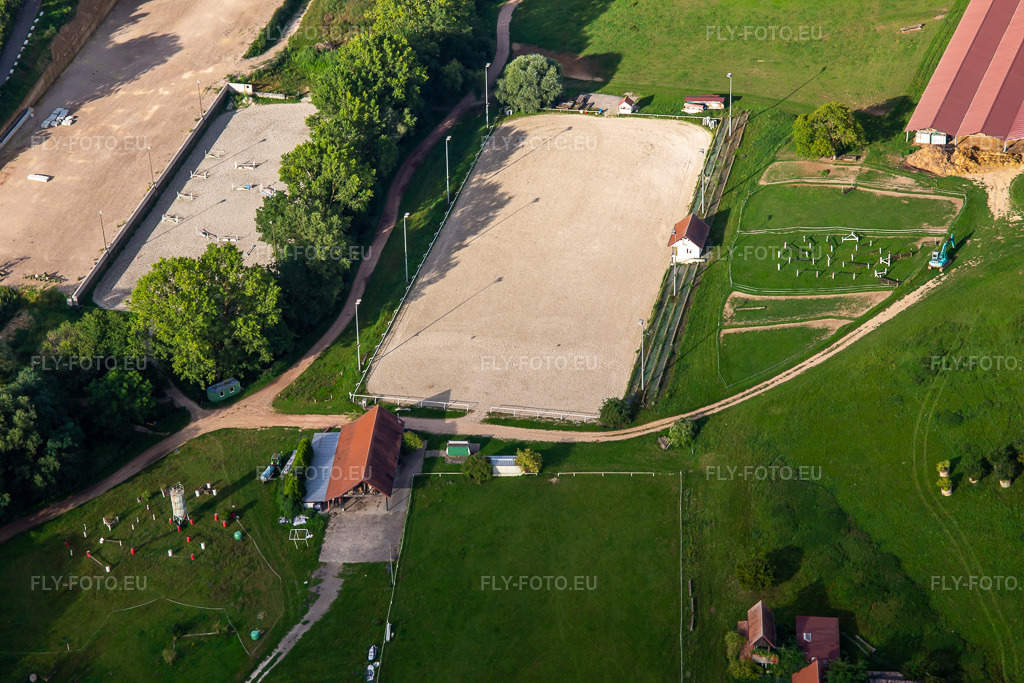 Vue aérienne: Harras De La Née à Mothern dans le département Bas Rhin, France. Photo: IMG_137750.jpg prise le 12/08/2023 par Werner Riehm/FLY-FOTO.eu – Résolution de l'original: 5472 x 3648 px