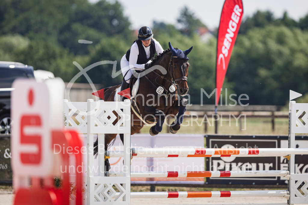 250629_PfSpTa_L-Spr-1-412 | Deine schönsten Turniermomente als professionelle Fotos! Entdecke hochwertige Pferdesport-Fotografie im Online-Shop. Jetzt Fotos finden & bestellen!