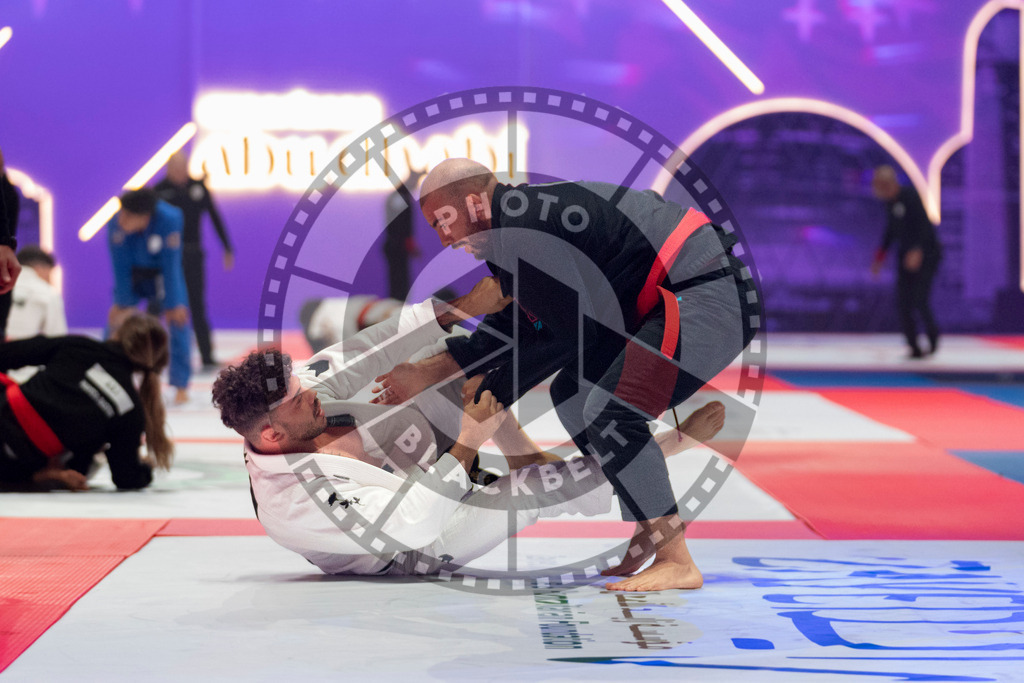 20231109PBB3693 | Fighters compete during the AJP World Professional Championship in the Mubadala Arena in Abu Dhabi, Arab United Emirates, on November 9, 2023.