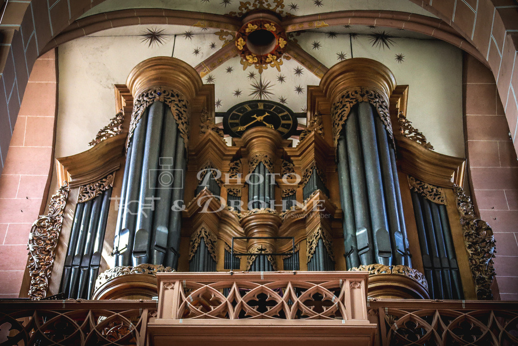 Oberwesel-9875 | Die Liebfrauenkirche in Oberwesel und ihre Orgel gehören zu den herausragendsten Vertretern ihrer Art. Fotos und Bilder von der Liebfrauenkirche und der Orgel sind im Shop erhältlich. - Realisiert mit Pictrs.com