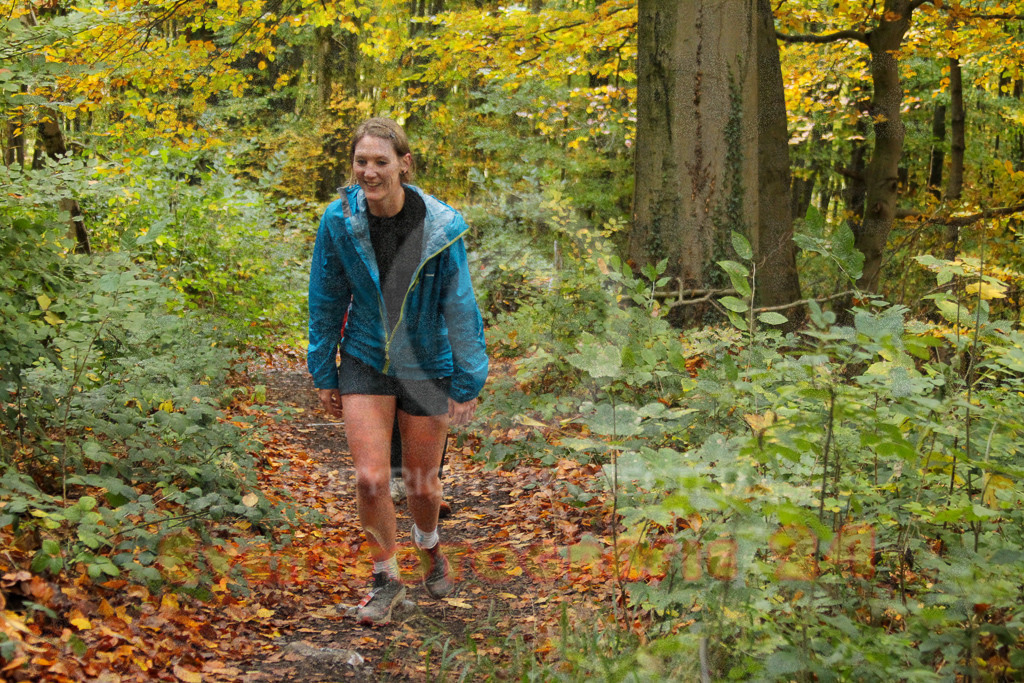 251026_1253_EV4_6012 | Sportfotografie im Rhein-Sieg Kreis, Köln, Bonn, NRW, Rheinland Pfalz, Hessen, etc. Unser Tätigkeitsfeld umfasst den Laufsport vom Volkslauf über den Marathon, Duathlon, Triathon bis zum Ultralauf wie Kölnpfad Ultra oder Schindertrail.