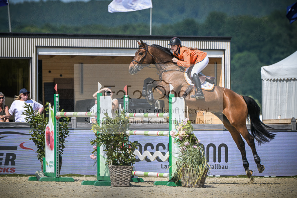 DOS_5459 | Entdecke hochwertige Reitturnierfotos von Foto Oger. Professionell, emotional und authentisch – jetzt Lieblingsmomente im Shop bestellen.Deutschlandweite Turnierfotografie. - Realisiert mit Pictrs.com