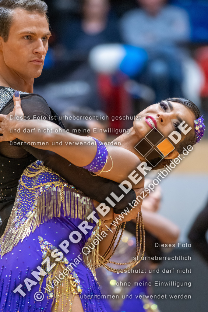 20260328-02477 | Hier finden Sie Tanz Bilder vom Latein und Standard Formationen tanzen. Sportbilder vom Tanzsport. Schöne Fotos und von Weltmeisterschaft, Europameisterschaft, Bundesliga, Regionalliga, Oberliga und Landesliga sowie von GOC Stuttgart, DanceComp, WM Bremen