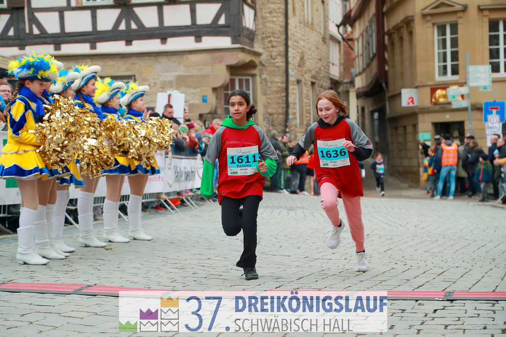 Stadtwerke Jugendlauf 1700m | 3 Koenigslauf 2023 - Realisiert mit Pictrs.com